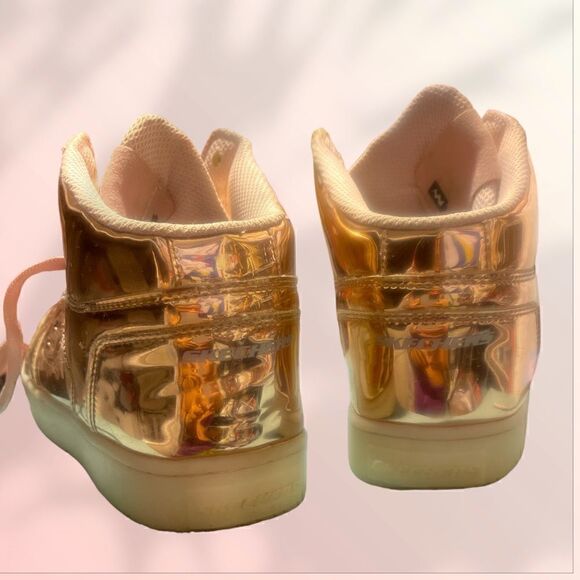 Sketchers Rose Gold Energy Lights Dance And Dazzle Girls Shoes size 5 - Picture 3 of 6
